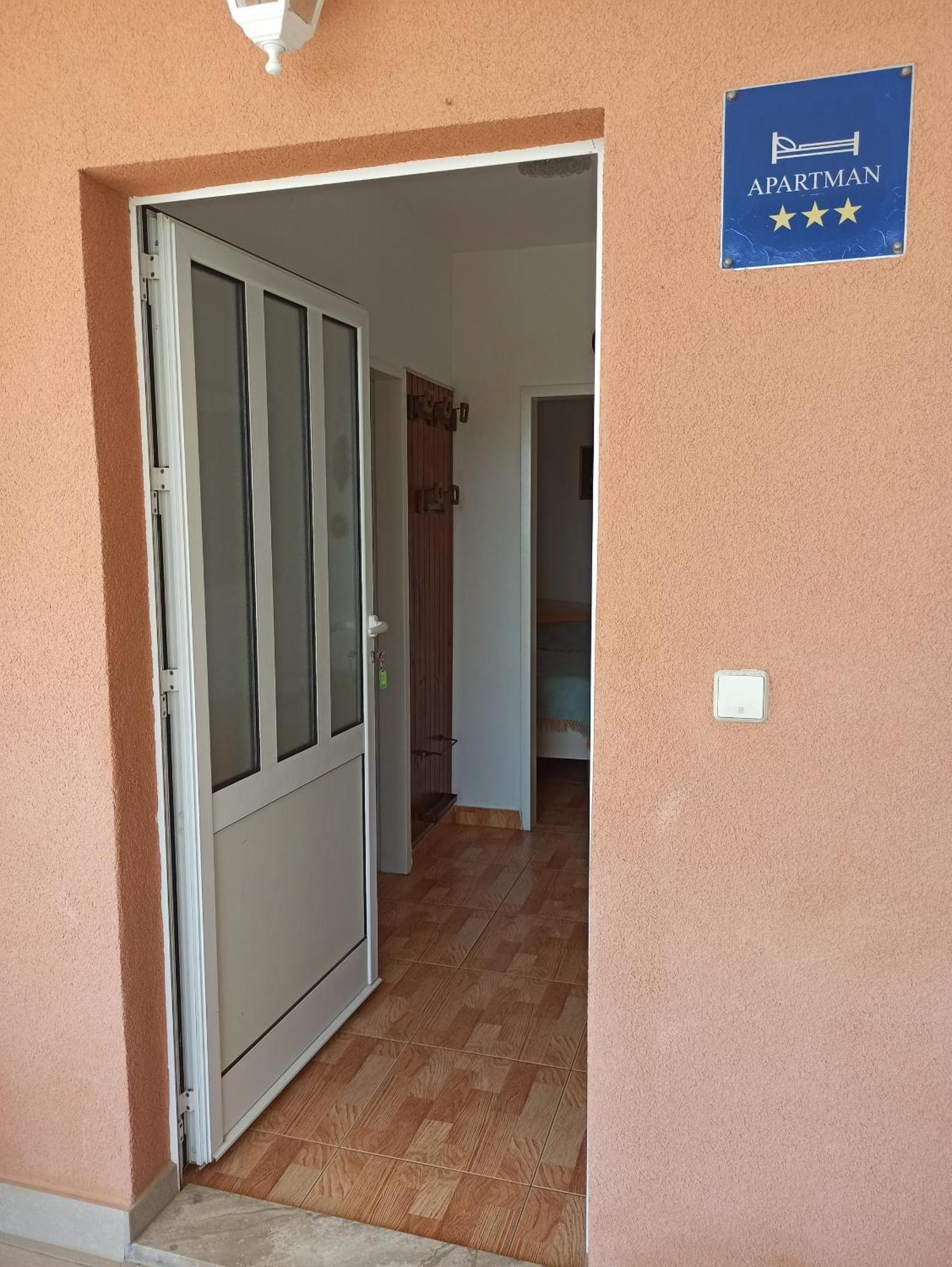 Apartments By The Sea Podgora, Makarska - 2593 エクステリア 写真